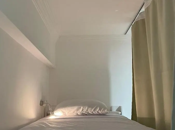 Serafy Center For Foreigners Adults Only بيت شباب