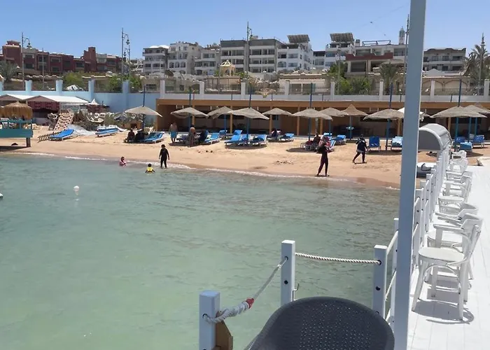 بيت شباب Serafy Center For Foreigners Adults Only الغردقة
