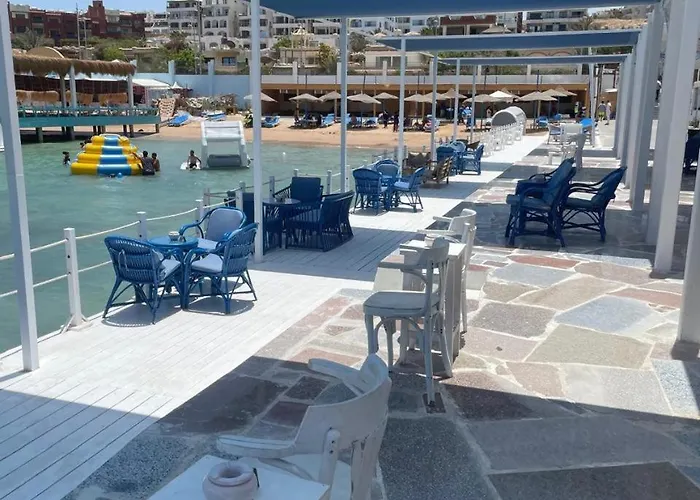 Serafy Center For Foreigners Adults Only بيت شباب